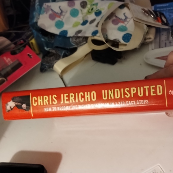 New York best seller Chris Jericho Undisputed Biography - Picture 2 of 5
